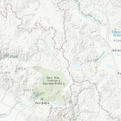 Map showing location of Huarichancara (-15.639720, -71.061110)